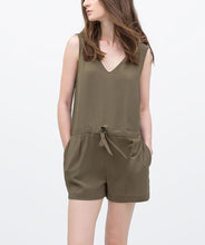 Load image into Gallery viewer, https://www.barneys.com/product/ienki-ienki-tech-fabric-down-puffer-coat-505364416.html